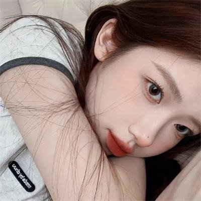 叻女外星人寻求共同体